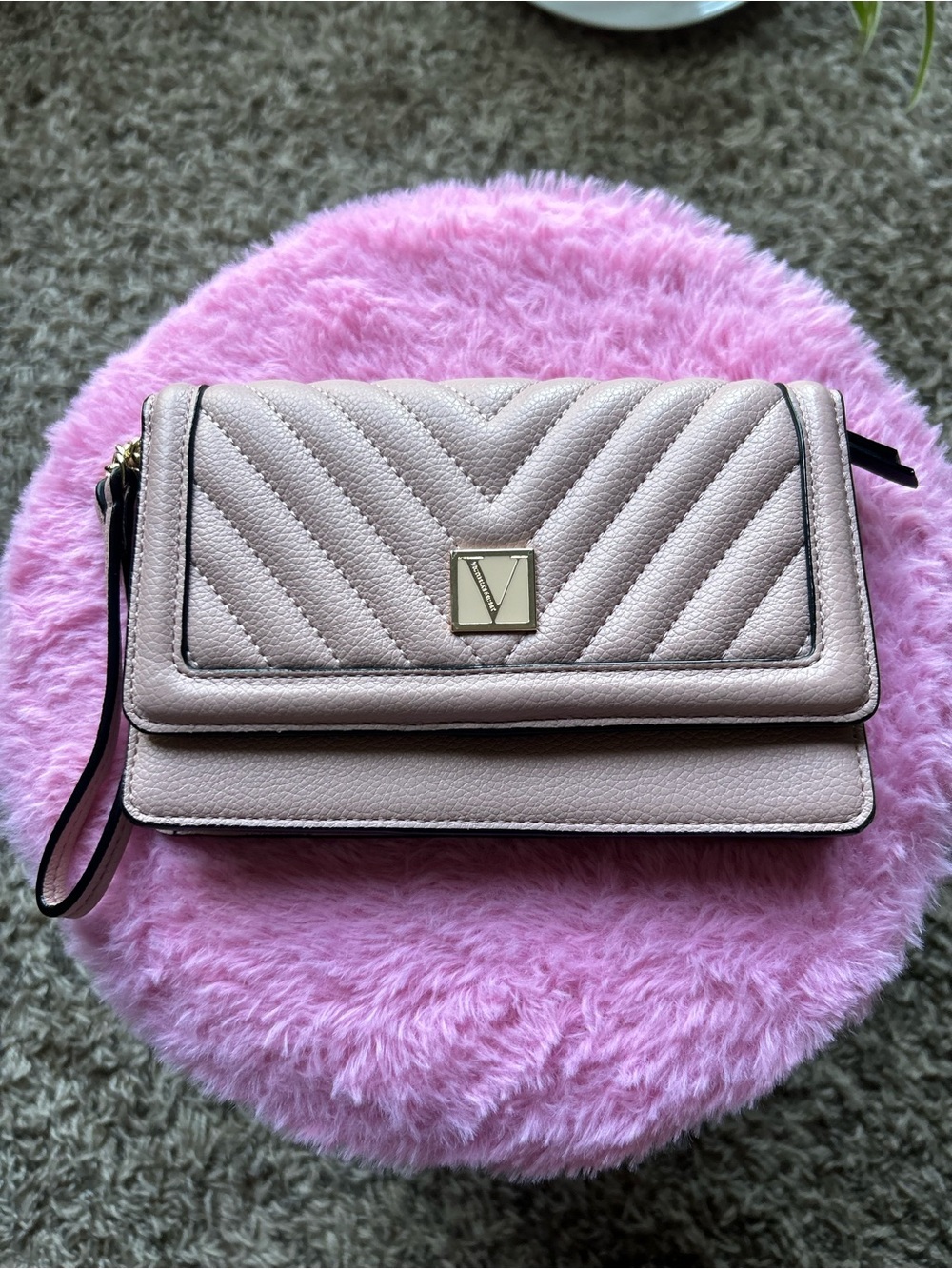 Victoria’s Secret Blush Pink Quilted Wallet Wristlet